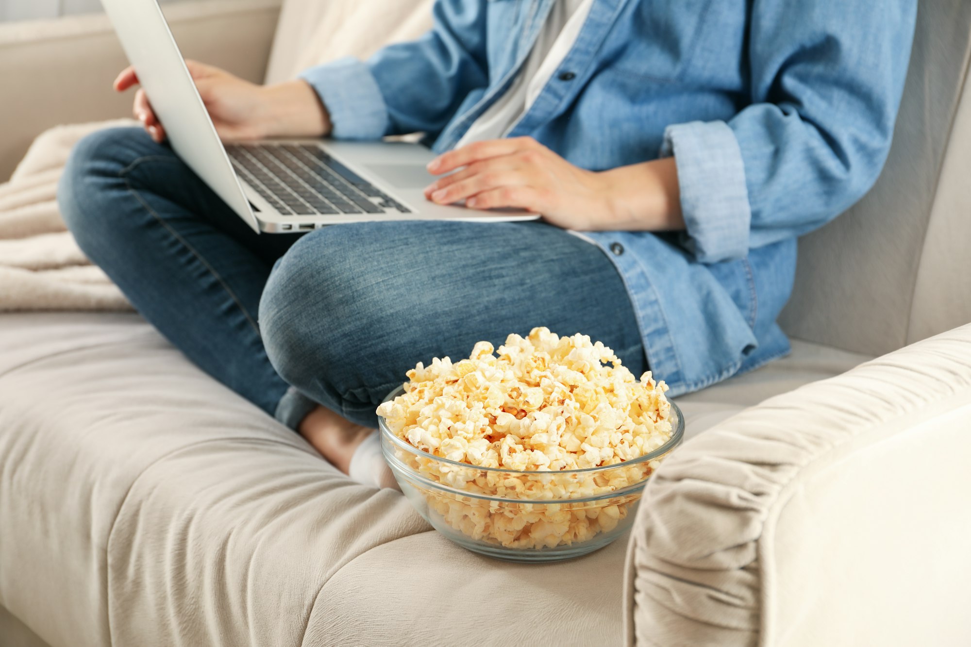 Netflix, Disney+ i Amazon Prime bez ładowania – jakie łącze do streamingu?